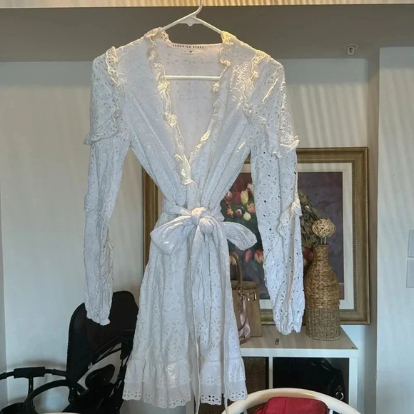 Veronica Beard Julia eyelet white long sleeve dress . Size 0. New with belt - Picture 8 of 9
